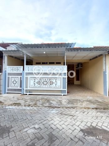 Rumah Minimalis Dijual di Banyuwangi 2 Kamar dengan Luas Tanah 77m2 Rumah Minimalis Dijual di Banyuwangi 2 Kamar dengan Luas Tanah 77m2