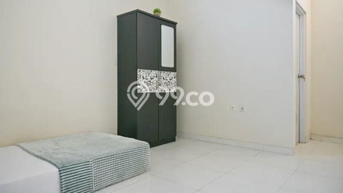 Dijual Segera Kost 10 Kamar, 10 Kamar Mandi di Jatinangor, Sumedang, Luas 220m2 Dijual Segera Kost 10 Kamar, 10 Kamar Mandi di Jatinangor, Sumedang, Luas 220m2