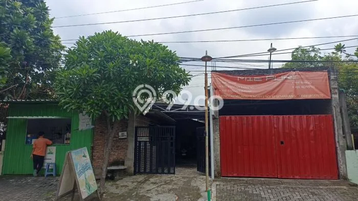 Rumah Luxury Modern Tanpa Renovasi di Kenconowungu Semarang Rumah Luxury Modern Tanpa Renovasi di Kenconowungu Semarang