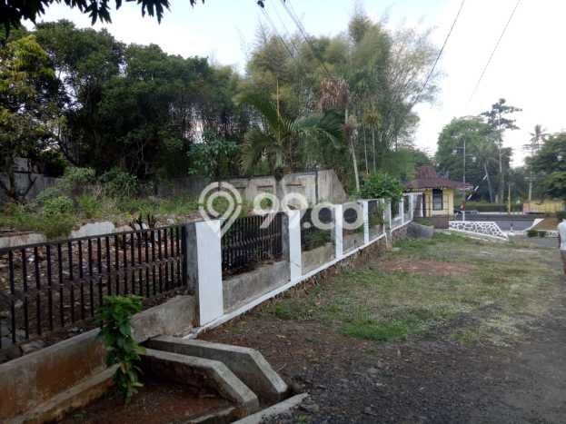 Tanah Dijual di Semarang Seluas 550m2 Strategis Tanah Dijual di Semarang Seluas 550m2 Strategis