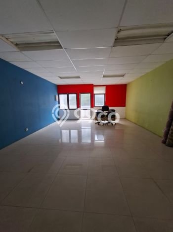 Ruko Disewa di Bandung dengan LB 280m2 Area Komersial Ramai Ruko Disewa di Bandung dengan LB 280m2 Area Komersial Ramai