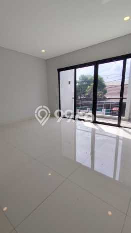 Rumah Modern 3 Kamar LT 150m2 di Taman Holis Indah Rumah Modern 3 Kamar LT 150m2 di Taman Holis Indah