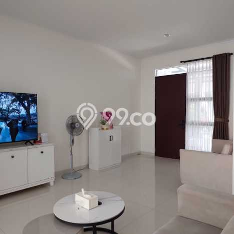 Rumah Modern 4 KT di Taman Kopo Indah Bandung Semi Furnished Rumah Modern 4 KT di Taman Kopo Indah Bandung Semi Furnished