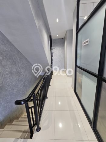 Ruko Dijual di Tangerang LT 65m2 & LB 160m2 Lokasi Terbaik! Ruko Dijual di Tangerang LT 65m2 & LB 160m2 Lokasi Terbaik!
