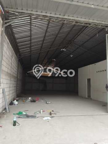 Gudang Disewa di Semarang dengan LB 220m2 Area Komersial Ramai Gudang Disewa di Semarang dengan LB 220m2 Area Komersial Ramai