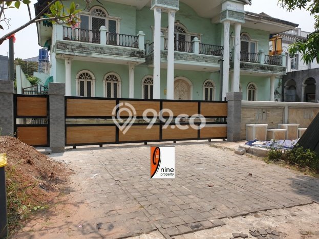 Rumah Nyaman di Kota Wisata, Bogor, Luas 530m² LB 330m² Rumah Nyaman di Kota Wisata, Bogor, Luas 530m² LB 330m²
