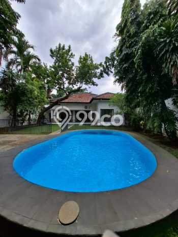 Rumah di Kemang, Siap Huni, 0 KT, Akses Kemang, Jakarta Selatan, Jakarta Selatan, Luas 850m² LB 400m² Rumah di Kemang, Siap Huni, 0 KT, Akses Kemang, Jakarta Selatan, Jakarta Selatan, Luas 850m² LB 400m²