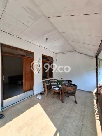 Kost Dijual Lokasi Kebayoran Baru, Jakarta Selatan, 8 KT, 3 KM, 200m2 Kost Dijual Lokasi Kebayoran Baru, Jakarta Selatan, 8 KT, 3 KM, 200m2