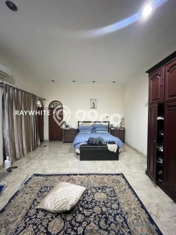 Rumah Elit LB 350m2 Siap Huni Desain Elegan di Kuningan, Jakarta Selatan Rumah Elit LB 350m2 Siap Huni Desain Elegan di Kuningan, Jakarta Selatan