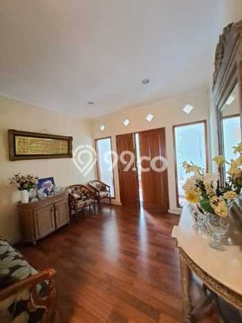 Sewa Rumah Modern di Kebayoran Baru Siap Pakai dan Kondisi Bagus Sewa Rumah Modern di Kebayoran Baru Siap Pakai dan Kondisi Bagus
