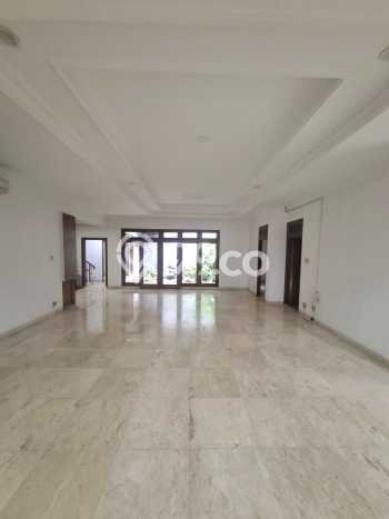 Lokasi terbaik! Rumah siap huni dikontrakkan di Kebayoran Baru LB 450m2 Lokasi terbaik! Rumah siap huni dikontrakkan di Kebayoran Baru LB 450m2