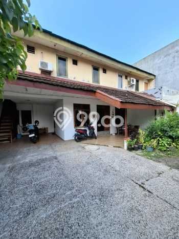 Kost Dijual Lokasi Kebayoran Baru, Jakarta Selatan, 8 KT, 3 KM, 200m2 Kost Dijual Lokasi Kebayoran Baru, Jakarta Selatan, 8 KT, 3 KM, 200m2
