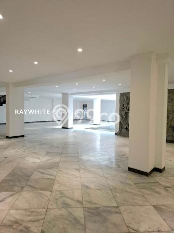 For Sale Rumah Mewah Exclusive di Menteng, Jakarta Pusat For Sale Rumah Mewah Exclusive di Menteng, Jakarta Pusat