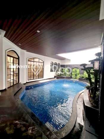 Hunian Mewah LB 2000m2 Siap Pakai Desain Elegan di Pondok Indah, Jakarta Selatan Hunian Mewah LB 2000m2 Siap Pakai Desain Elegan di Pondok Indah, Jakarta Selatan