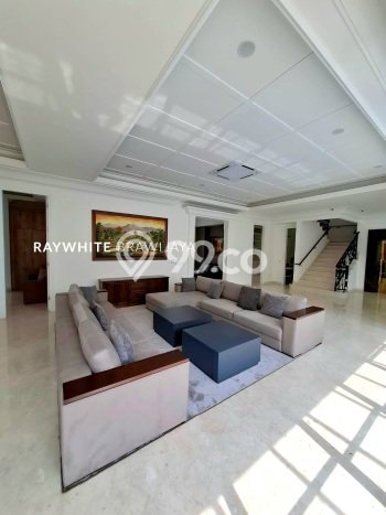 Rumah Elit Modern Tanpa Renovasi di Kemang Jakarta Selatan Rumah Elit Modern Tanpa Renovasi di Kemang Jakarta Selatan