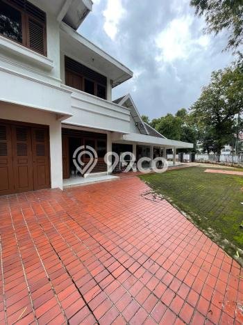 Hunian 5 Kamar Lengkap Dikontrakkan di Kebayoran Baru Harga Kompetitif Hunian 5 Kamar Lengkap Dikontrakkan di Kebayoran Baru Harga Kompetitif