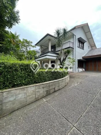 Hunian Modern Disewakan di Kebayoran Baru Jakarta Selatan Lokasi Sangat Strategis Hunian Modern Disewakan di Kebayoran Baru Jakarta Selatan Lokasi Sangat Strategis