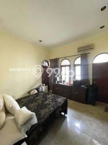 Rumah Elit LB 350m2 Siap Huni Desain Elegan di Kuningan, Jakarta Selatan Rumah Elit LB 350m2 Siap Huni Desain Elegan di Kuningan, Jakarta Selatan