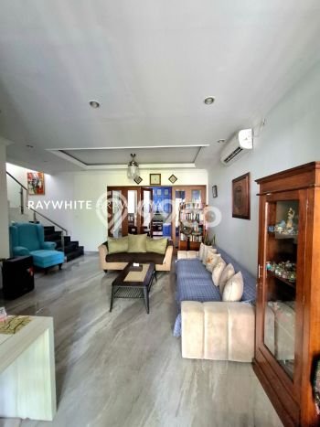Rumah Elit Modern Siap Huni di Lebak Bulus Jakarta Selatan Rumah Elit Modern Siap Huni di Lebak Bulus Jakarta Selatan