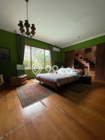 Rumah Mewah LB 450m2 Siap Pakai Desain Elegan di Cirendeu, Jakarta Selatan Rumah Mewah LB 450m2 Siap Pakai Desain Elegan di Cirendeu, Jakarta Selatan