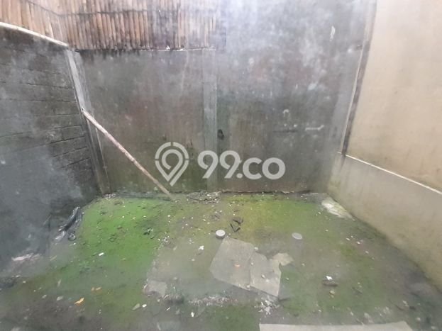 Ruko Lokasi Komersial di Gatot Subroto, Luas 315m², Jalur Strategis Ruko Lokasi Komersial di Gatot Subroto, Luas 315m², Jalur Strategis