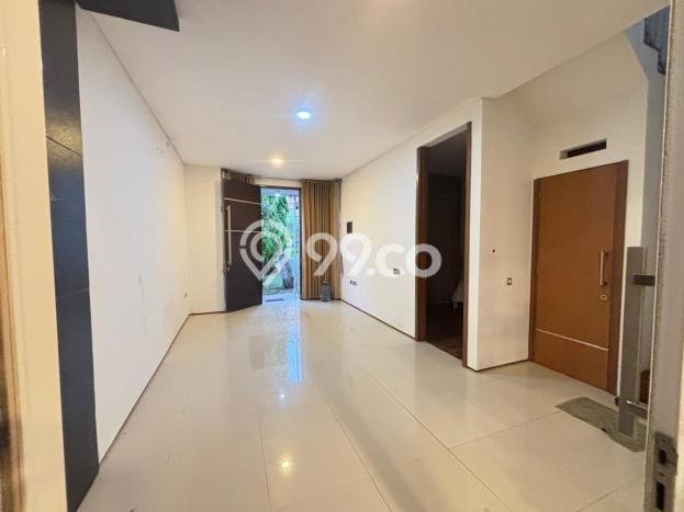 Rumah di Denpasar Barat, Dekat Stasiun, 3 KT, LT 200m2m² Bangunan 150m2m² Rumah di Denpasar Barat, Dekat Stasiun, 3 KT, LT 200m2m² Bangunan 150m2m²