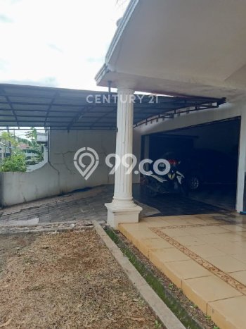 Rumah Elit Modern Siap Huni di Ciganjur Jakarta Selatan Rumah Elit Modern Siap Huni di Ciganjur Jakarta Selatan