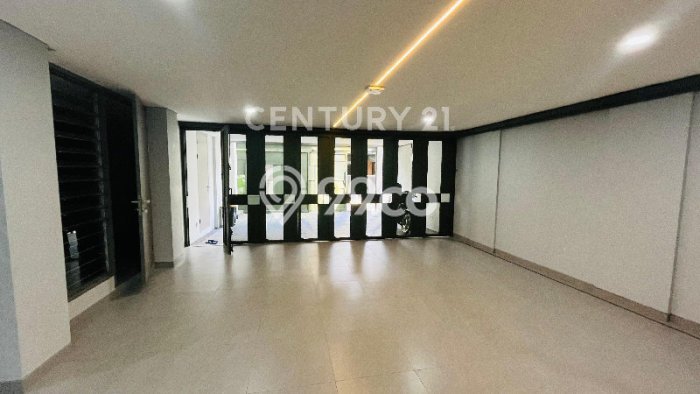Rumah Elit Modern Siap Huni di Pondok Indah Jakarta Selatan Rumah Elit Modern Siap Huni di Pondok Indah Jakarta Selatan