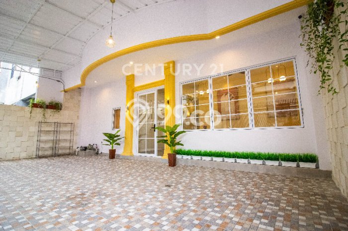 Ready to Use! Luxury House LT 181m2 Desain Elegan di Mangga Besar Ready to Use! Luxury House LT 181m2 Desain Elegan di Mangga Besar