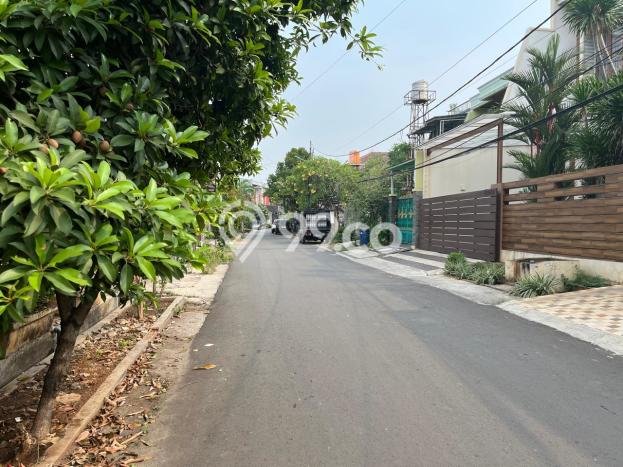 Dijual Tanah di Jakarta Timur, Luas 220m2 SHM Dijual Tanah di Jakarta Timur, Luas 220m2 SHM