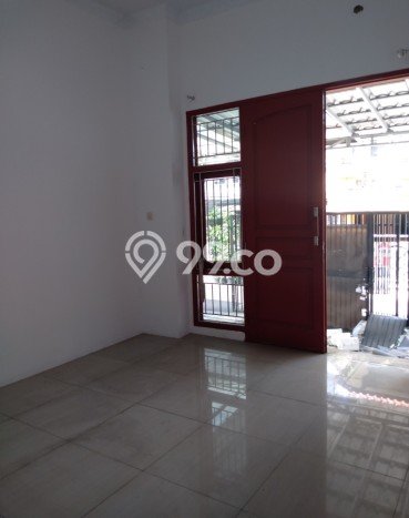 Rumah Strategis Minimalis Lb 100m2 di Kelapa Gading, Jakarta Utara Rumah Strategis Minimalis Lb 100m2 di Kelapa Gading, Jakarta Utara