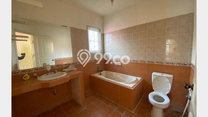 Vila di Cipanas, Area 505m2m², Lingkungan Nyaman Vila di Cipanas, Area 505m2m², Lingkungan Nyaman