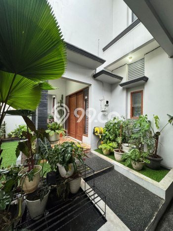 Siap Huni Rumah Mewah 3 Kamar di Kramat Jati Dekat ke Mana Pun Siap Huni Rumah Mewah 3 Kamar di Kramat Jati Dekat ke Mana Pun