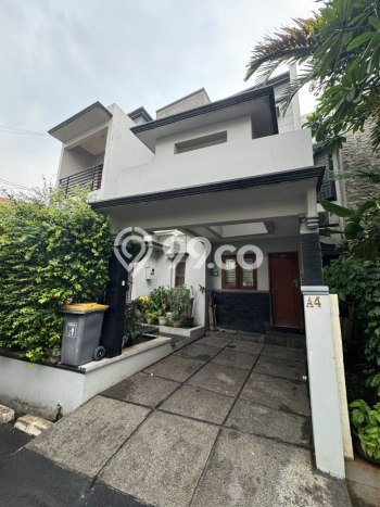 Siap Huni Rumah Mewah 3 Kamar di Kramat Jati Dekat ke Mana Pun Siap Huni Rumah Mewah 3 Kamar di Kramat Jati Dekat ke Mana Pun