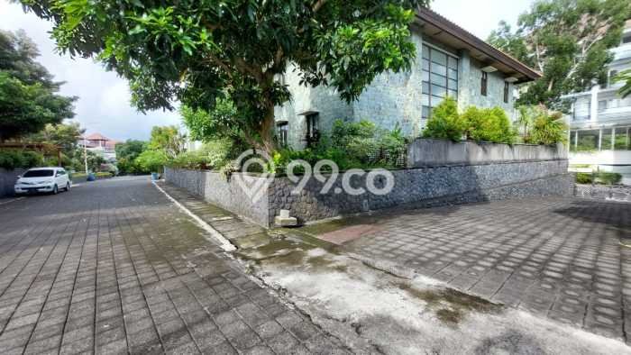 For Sale! Luxury House LT 844m2 Desain Elegan di Jimbaran For Sale! Luxury House LT 844m2 Desain Elegan di Jimbaran