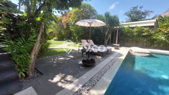 Hunian Elit LB 400m2 Siap Pakai Desain Elegan di Sanur, Denpasar Hunian Elit LB 400m2 Siap Pakai Desain Elegan di Sanur, Denpasar