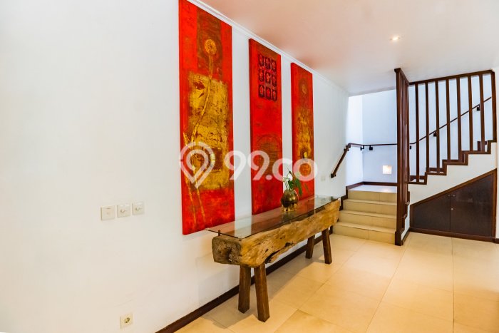 LOKASI TERBAIK! Vila di , Dimensi 235m2m², Lokasi Strategis dengan akses mudah LOKASI TERBAIK! Vila di , Dimensi 235m2m², Lokasi Strategis dengan akses mudah