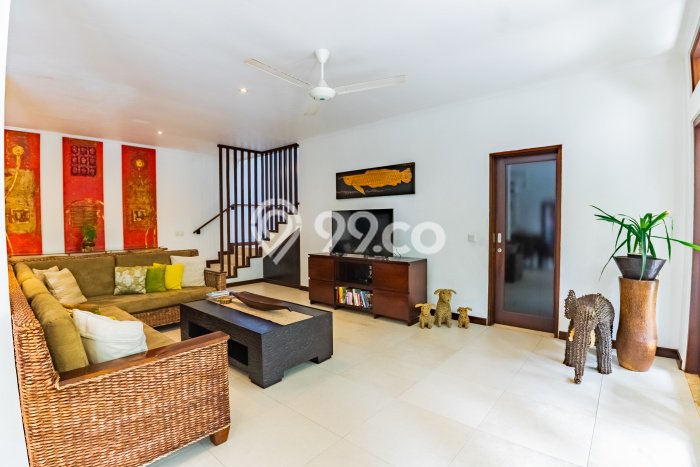 LOKASI TERBAIK! Vila di , Dimensi 235m2m², Lokasi Strategis dengan akses mudah LOKASI TERBAIK! Vila di , Dimensi 235m2m², Lokasi Strategis dengan akses mudah
