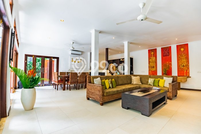 LOKASI TERBAIK! Vila di , Dimensi 235m2m², Lokasi Strategis dengan akses mudah LOKASI TERBAIK! Vila di , Dimensi 235m2m², Lokasi Strategis dengan akses mudah