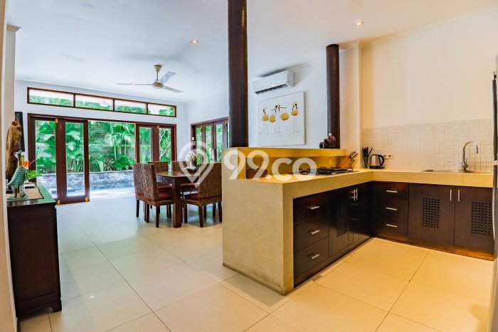 LOKASI TERBAIK! Vila di , Dimensi 235m2m², Lokasi Strategis dengan akses mudah LOKASI TERBAIK! Vila di , Dimensi 235m2m², Lokasi Strategis dengan akses mudah