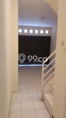 Lokasi strategis! Rumah siap huni disewakan di Semarang Barat LB 135m2 Lokasi strategis! Rumah siap huni disewakan di Semarang Barat LB 135m2