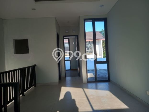 Rumah Elit Modern Tanpa Renovasi di BSB City Semarang Rumah Elit Modern Tanpa Renovasi di BSB City Semarang