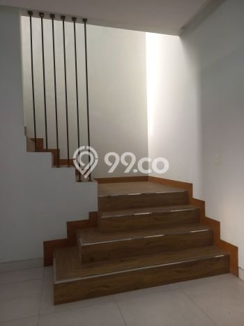 Rumah Elit Modern Tanpa Renovasi di BSB City Semarang Rumah Elit Modern Tanpa Renovasi di BSB City Semarang