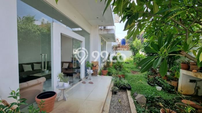 Siap Huni Rumah Mewah 5 Kamar di Banyumanik Dekat ke Mana Pun Siap Huni Rumah Mewah 5 Kamar di Banyumanik Dekat ke Mana Pun