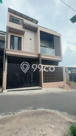 Hunian Cantik Modern Lb 250m2 di Tembalang, Semarang Hunian Cantik Modern Lb 250m2 di Tembalang, Semarang