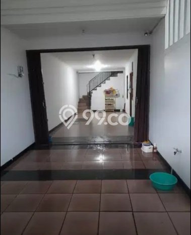 Jual Rumah Bagus Siap Huni LB 170m2 di Banyumanik, Semarang Jual Rumah Bagus Siap Huni LB 170m2 di Banyumanik, Semarang