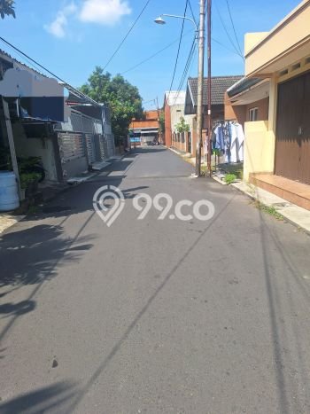 Rumah Strategis Minimalis Lb 200m2 di Pedurungan, Semarang Rumah Strategis Minimalis Lb 200m2 di Pedurungan, Semarang