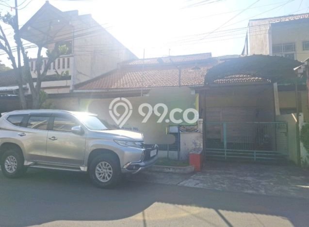 Rumah Strategis Minimalis Lb 250m2 di Pedurungan, Semarang Rumah Strategis Minimalis Lb 250m2 di Pedurungan, Semarang