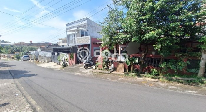 Rumah Modern Minimalis 5 Kamar Siap Huni di Semarang Barat Rumah Modern Minimalis 5 Kamar Siap Huni di Semarang Barat