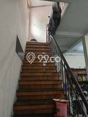 Dijual Rumah 4 Kamar Lokasi Ideal Nyaman dan Strategis di Banyumanik Dijual Rumah 4 Kamar Lokasi Ideal Nyaman dan Strategis di Banyumanik